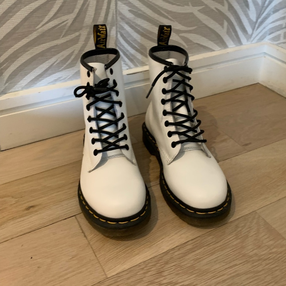 White Dr. Martens 1460 in size 6 (Women’s)